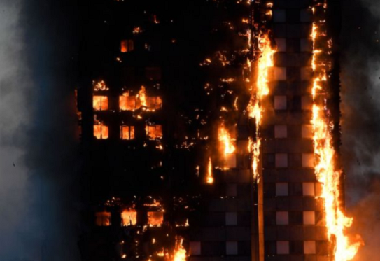 Страшный пожар многоэтажки в западной части Лондона