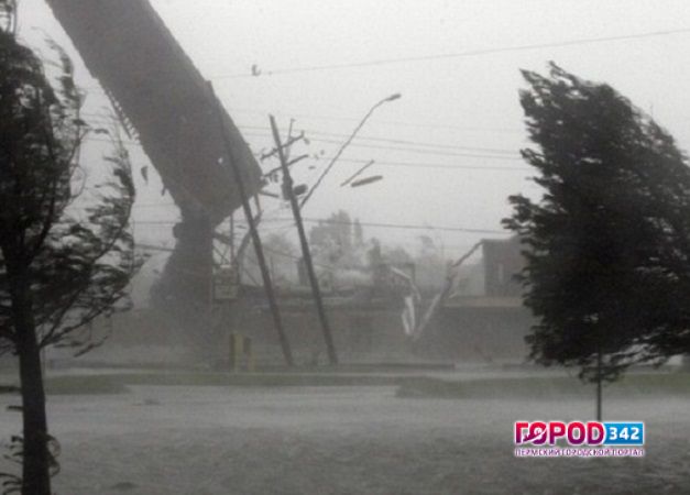 В Перми из-за усиления ветра введен режим повышенной готовности
