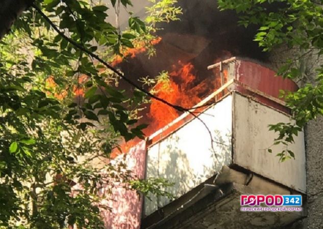 В Перми на Стахановской горела квартира в пятиэтажном доме