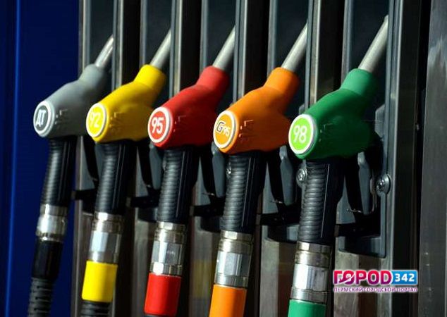 Цены на моторное топливо в Прикамье за месяц выросли на 0,7%, с начала года — на 5,3%