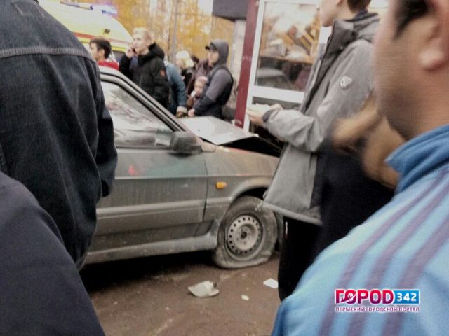 В Дзержинском районе Перми в результате дорожно-транспортного происшествия пострадал подросток