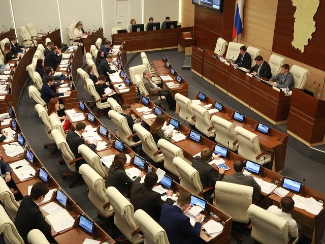 Краевые депутаты обойдутся бюджету Прикамья в 615,4 миллионов рублей. Смета находится на стадии рассмотрения