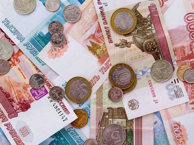 Средняя зарплата в январе в Прикамье составила 37 тысяч рублей