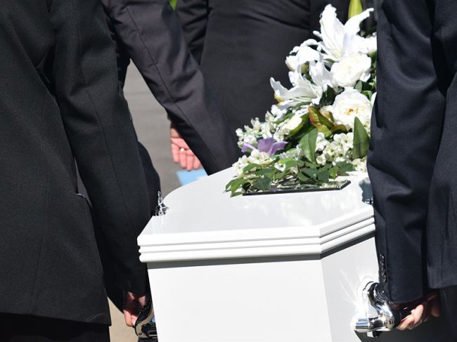 Погребение или кремация: как организовать похороны в Екатеринбурге?