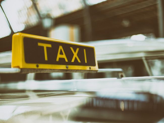 В Прикамье все такси могут стать белыми с 1 сентября 2022 года