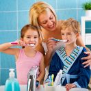 Как подружить ребенка с зубной щеткой
