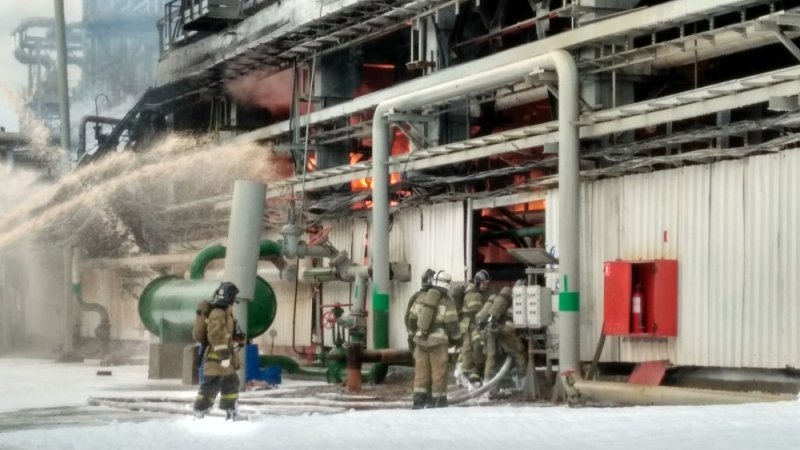 Пожар на предприятии «ЛУКОЙЛ-Пермнефтеоргсинтез» ликвидирован