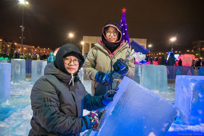 В Перми начал работу VI Кубок России по снежной и ледовой скульптуре