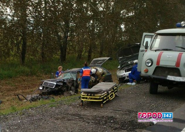 В массовом ДТП на трассе Пермь — Екатеринбург пострадали три человека