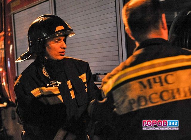 В Красновишерске в жилом доме взорвался газ. Пострадал один человек, 12 эвакуированы