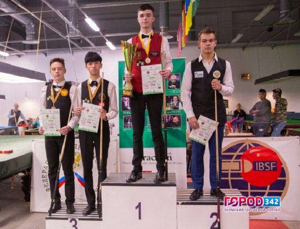 14-летний Андрей Карасов из Перми завоевал «бронзу» на чемпионате мира по снукеру