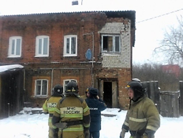 В Мотовилихинском районе Перми жильцов дома эвакуировали из-за угрозы обрушения