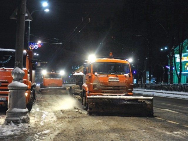 В связи с продолжающимися снегопадами администрация Перми просит водителей быть аккуратней на дорогах
