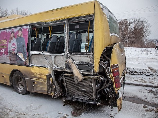 Причиной смертельного ДТП с автобусами в Перми мог стать опасный обгон