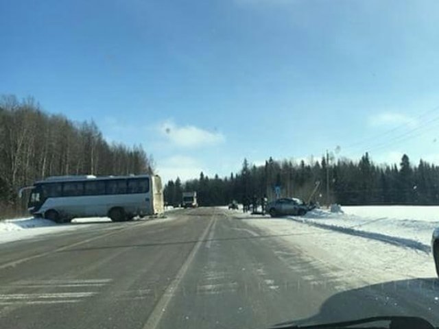 Под Пермью в ДТП с автобусом погиб человек