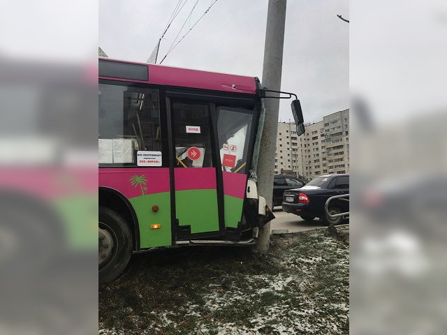 В Перми водителя автобуса, по чьей вине пострадали семь пассажиров, ограничили в свободе