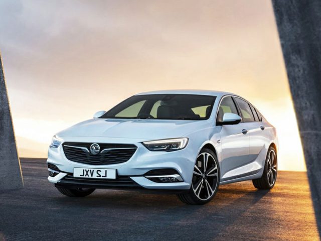 Opel Insignia SUV 2018 – «мускулистый» кроссовер