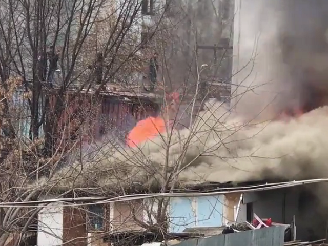 В Перми на территории металлорынка произошло возгорание