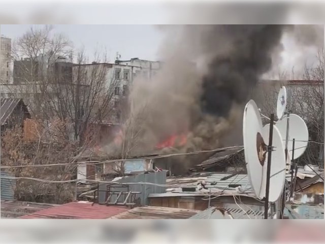 Трущобы у Центрального рынка Перми горели из-за короткого замыкания электроплитки