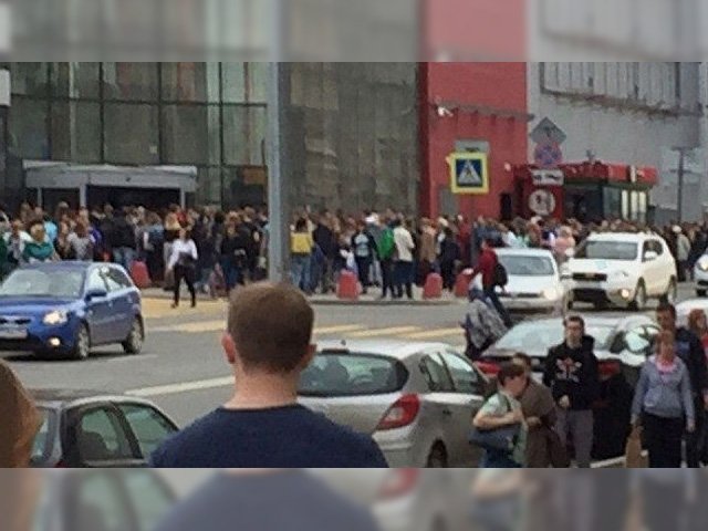 В Перми по пожарной тревоге эвакуировали посетителей и сотрудников ТРК «Колизей Cinema»