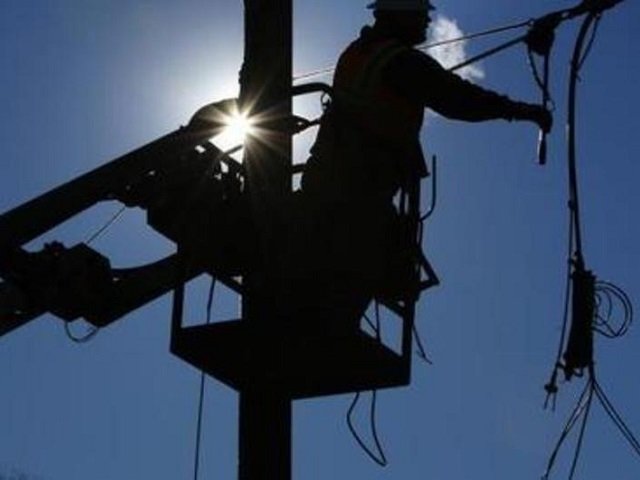 Строительные работы привели к аварии на электросетях — в Перми более 9 тысяч человек остались без электричества