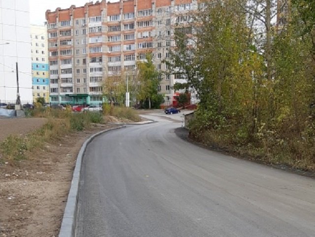 В Кировском районе Перми обустроили дорогу по улице Адмирала Макарова