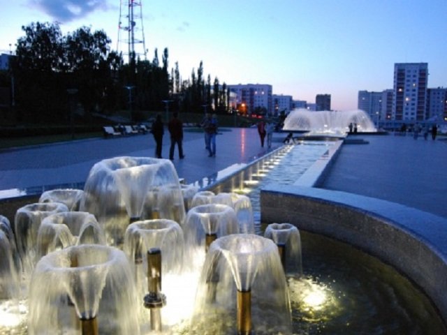 Пермяки могут выбрать внешний облик фонтанов на улице Сибирской