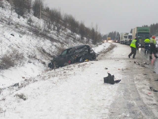 На трассе Пермь — Березники в ДТП с фурой пострадали три человека