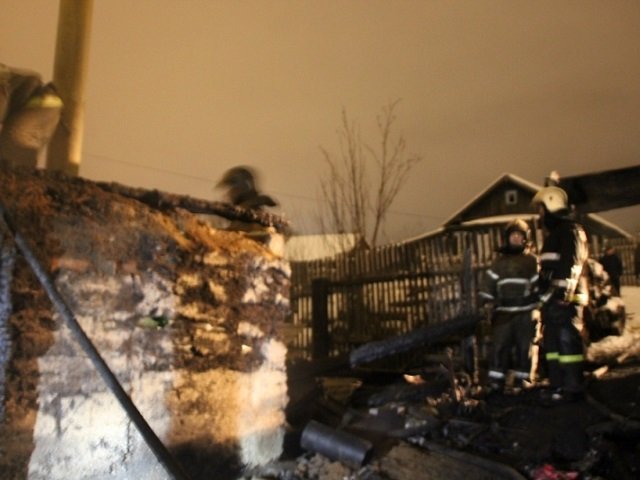 В городе Чусовом Пермского края при пожаре в жилом доме погибли шесть человек