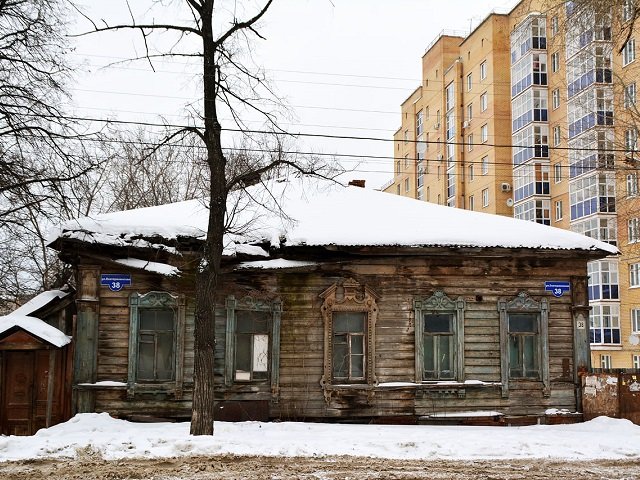 Признанный аварийным дом на Екатерининской, 38 в Перми выставили на торги