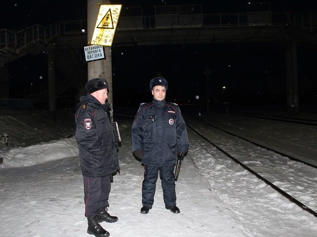 Транспортные полицейские Перми и представители Свердловской железной дороги провели совместный профилактический рейд