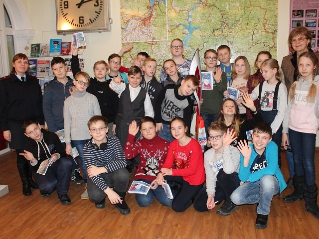 Сотрудники транспортной полиции Перми организовали для школьников «Экскурсионный день»