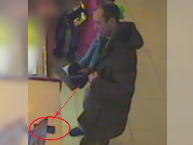 В Перми полиция ищет очевидцев кражи смартфона в ТРК «Колизей» — видео
