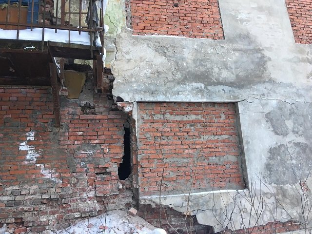 В Перми расселили жильцов разрушающегося дома на Уральской