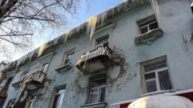 В Свердловском районе Перми за плохую уборку дворов от снега оштрафованы три управляющие компании