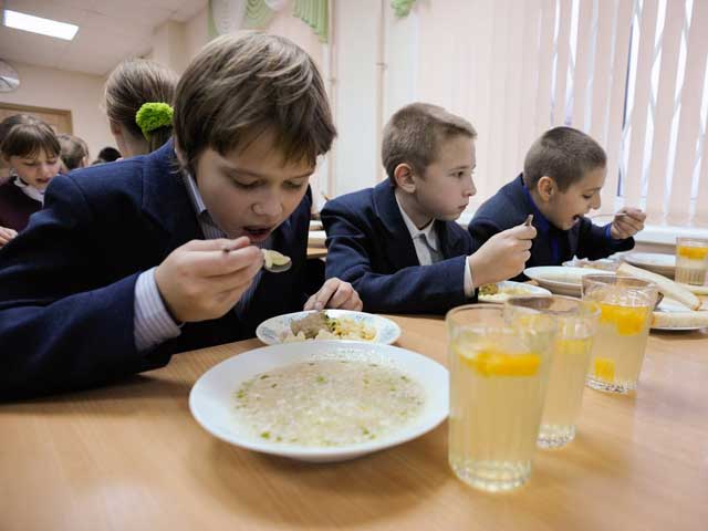 В Перми в школьной столовой отравились дети