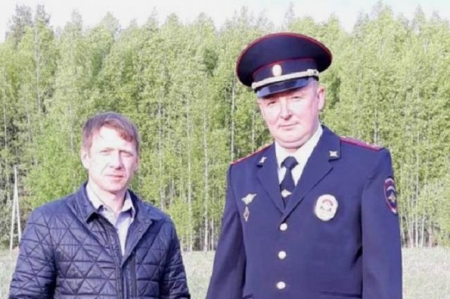 В Прикамье полицейский с другом спас свою бывшую учительницу