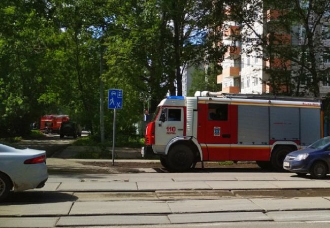 В Перми из горящего дома эвакуировали десять человек