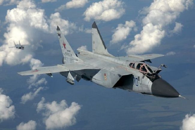 21 июня военный истребитель совершил аварийную посадку в Перми