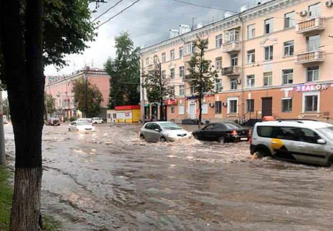 Затопило улицы Перми