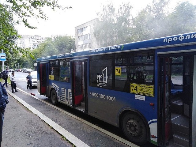 В Перми задымился автобус