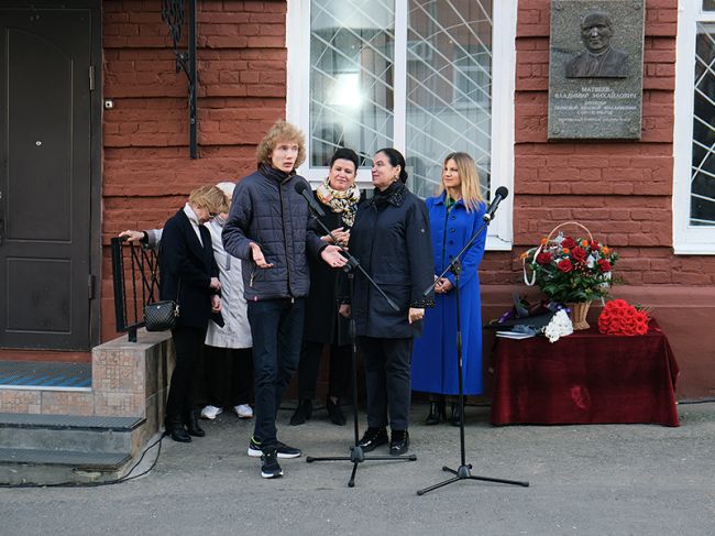 Пианист Иван Бессонов поучаствовал в открытии мемориальной доски в Перми