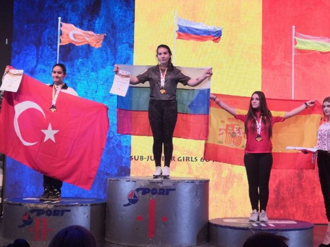 15-летняя пермячка стала чемпионом мира по армрестлингу
