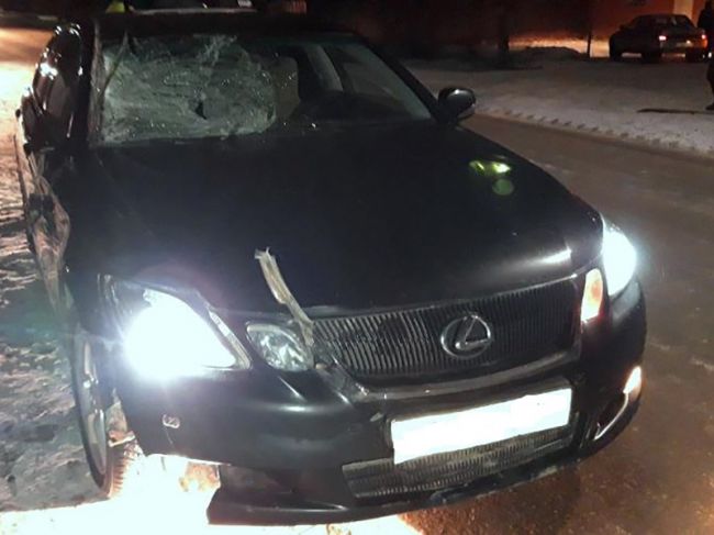 Пьяный лихач на Lexus сбил трех пешеходов в Прикамье