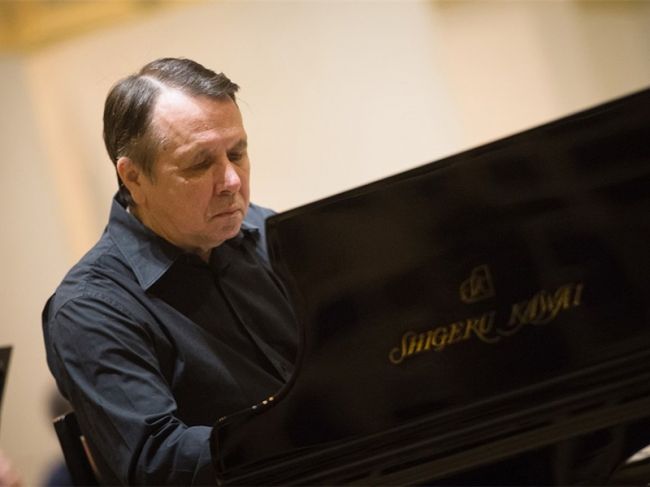 Лучший интерпретатор музыки Чайковского даст концерт в Перми на личном рояле