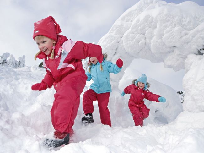 Детские игры зимой на свежем воздухе