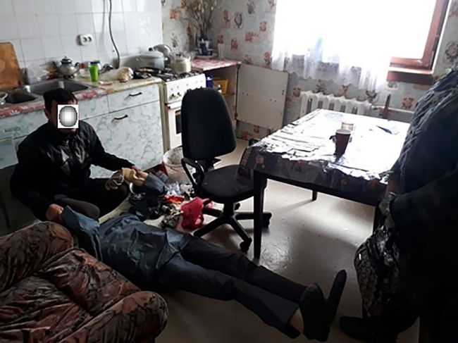 В Прикамье на квартирнике собутыльники скрутили и зарезали женщину