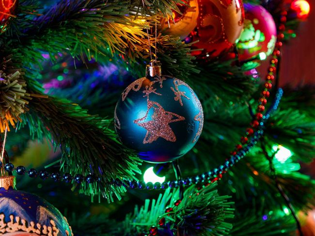 Опрос: 44% жителей Перми наряжают елку в конце декабря
