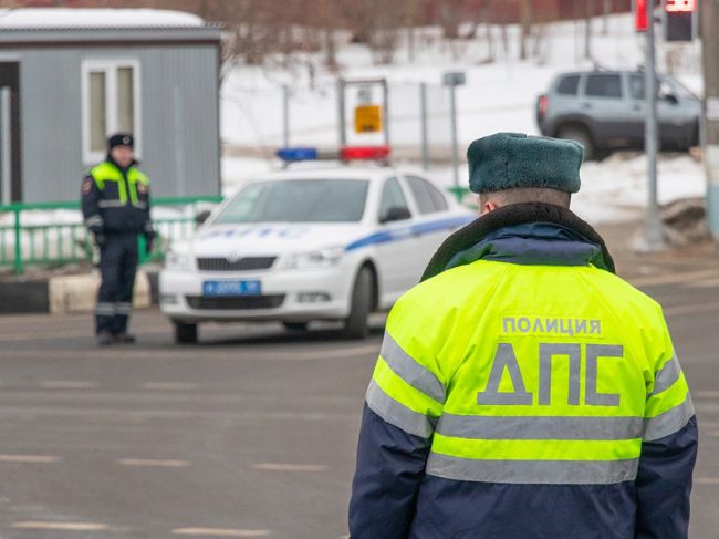 Житель Удмуртии укусил за руку инспектора ДПС в Прикамье