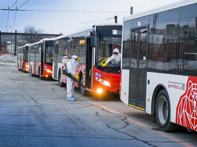С 30 марта общественный транспорт в Перми перешел на расписание выходного дня